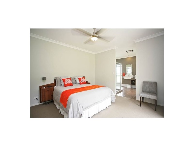 102 Mallard Court, Upper Caboolture QLD 4510