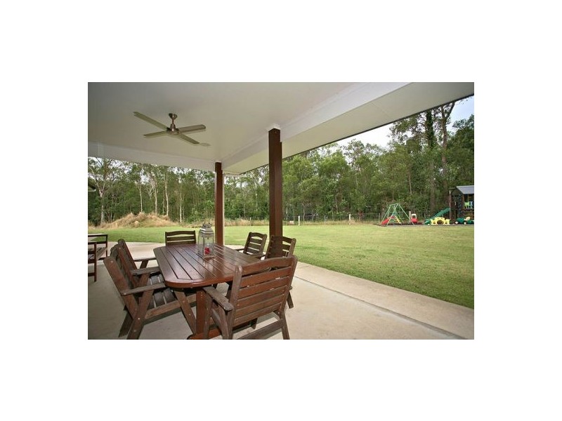 102 Mallard Court, Upper Caboolture QLD 4510