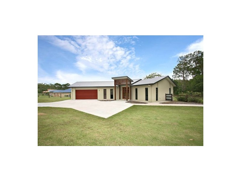 102 Mallard Court, Upper Caboolture QLD 4510
