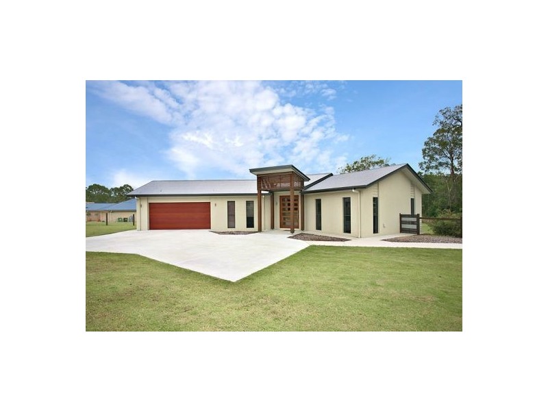 102 Mallard Court, Upper Caboolture QLD 4510