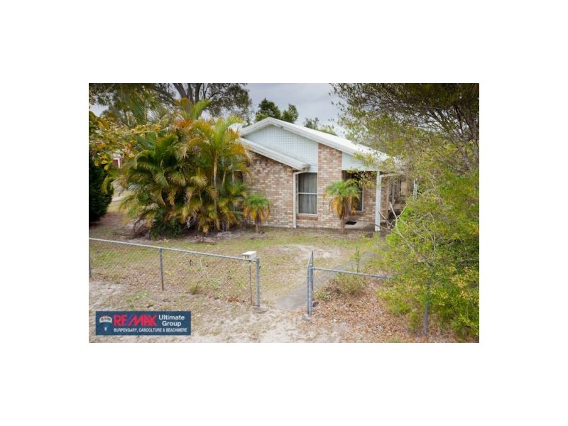 19 Gibson Street, Beachmere QLD 4510