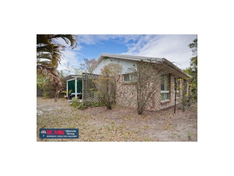 19 Gibson Street, Beachmere QLD 4510