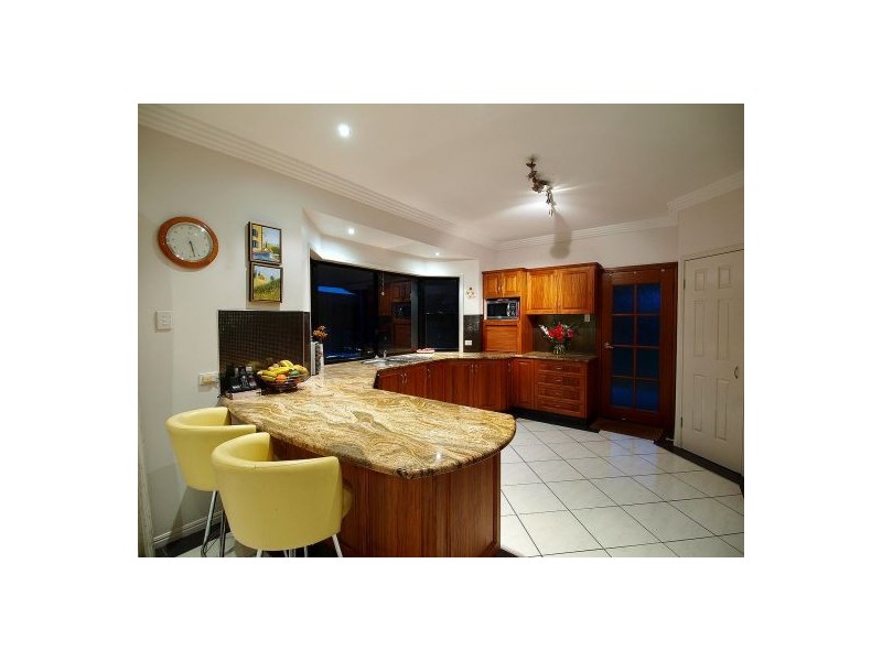 105 Campbell Parade, Beachmere QLD 4510