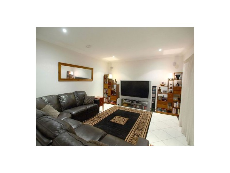 105 Campbell Parade, Beachmere QLD 4510