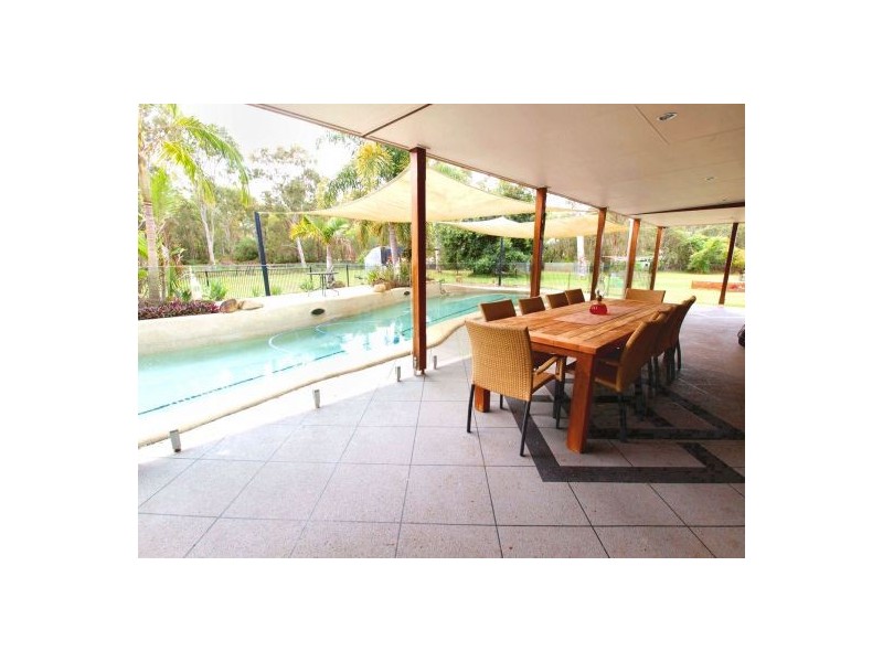 105 Campbell Parade, Beachmere QLD 4510