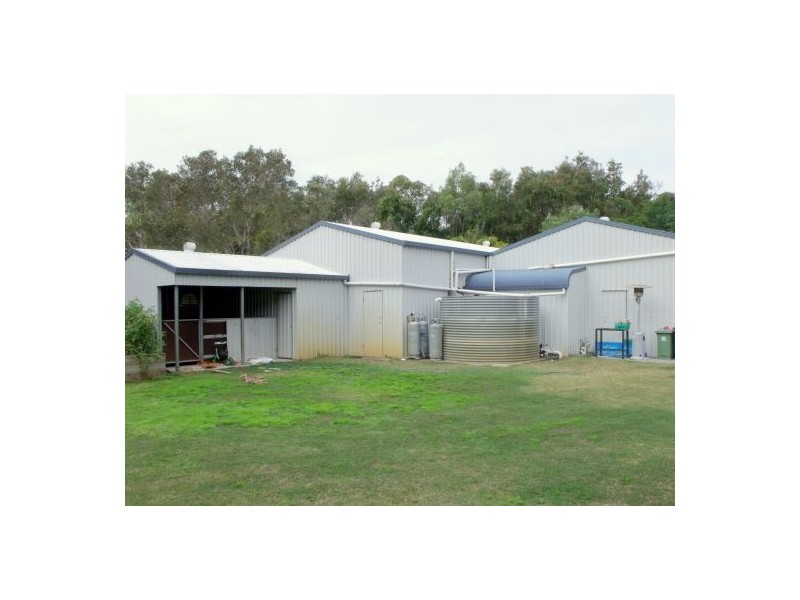 105 Campbell Parade, Beachmere QLD 4510