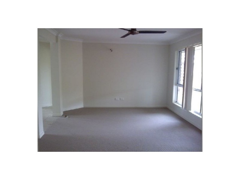 2 Wallaby Place, Morayfield QLD 4506