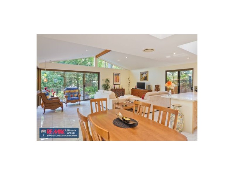 9 Arvon Avenue, Beachmere QLD 4510