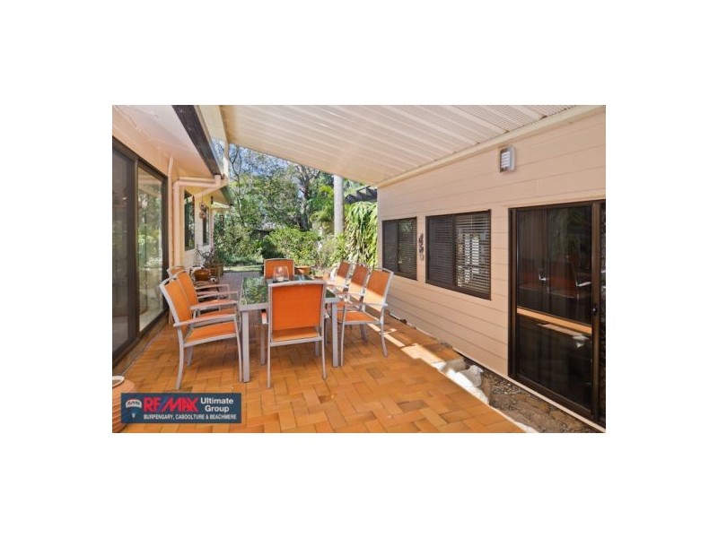 9 Arvon Avenue, Beachmere QLD 4510