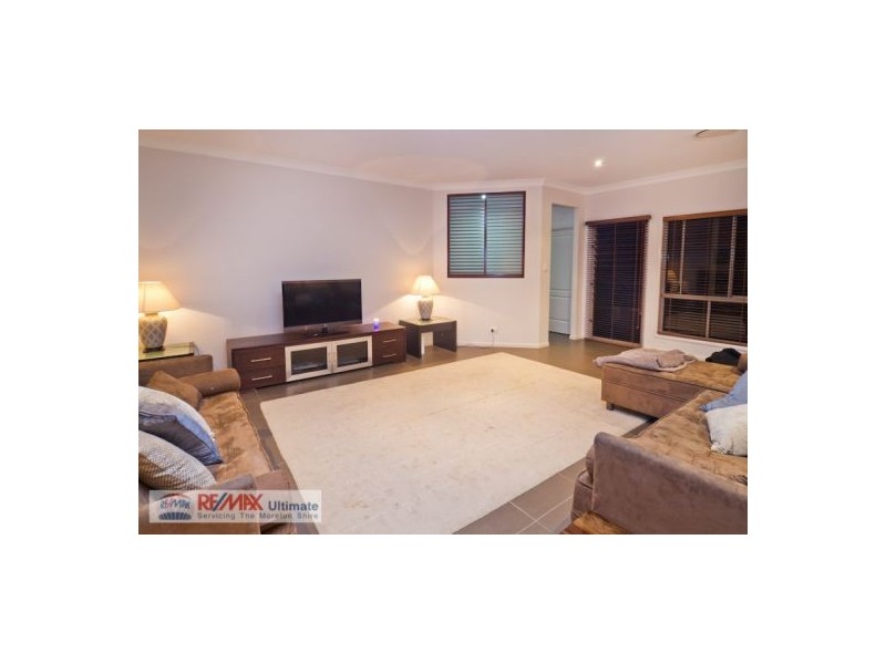 82 Burgundy Drive, Morayfield QLD 4506