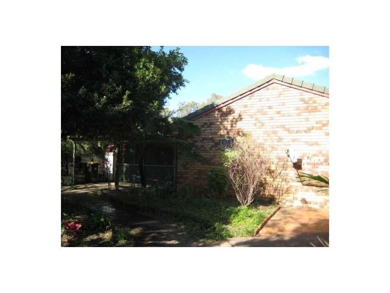 12 James Road, Beachmere QLD 4510