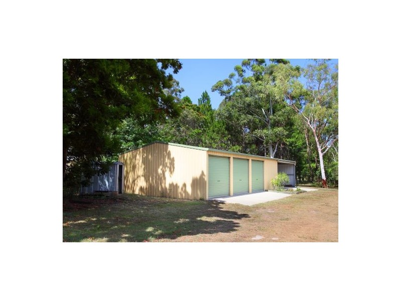 381 Bishop Road, Beachmere QLD 4510