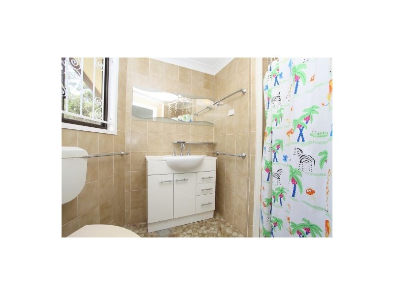 381 Bishop Road, Beachmere QLD 4510