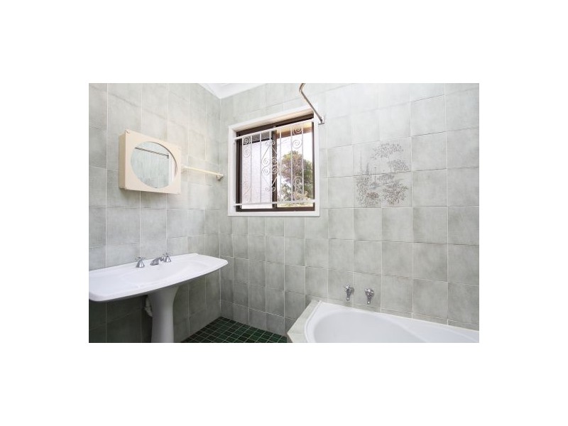 381 Bishop Road, Beachmere QLD 4510