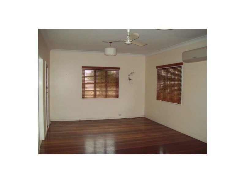 13 Dwyer Street, Beachmere QLD 4510