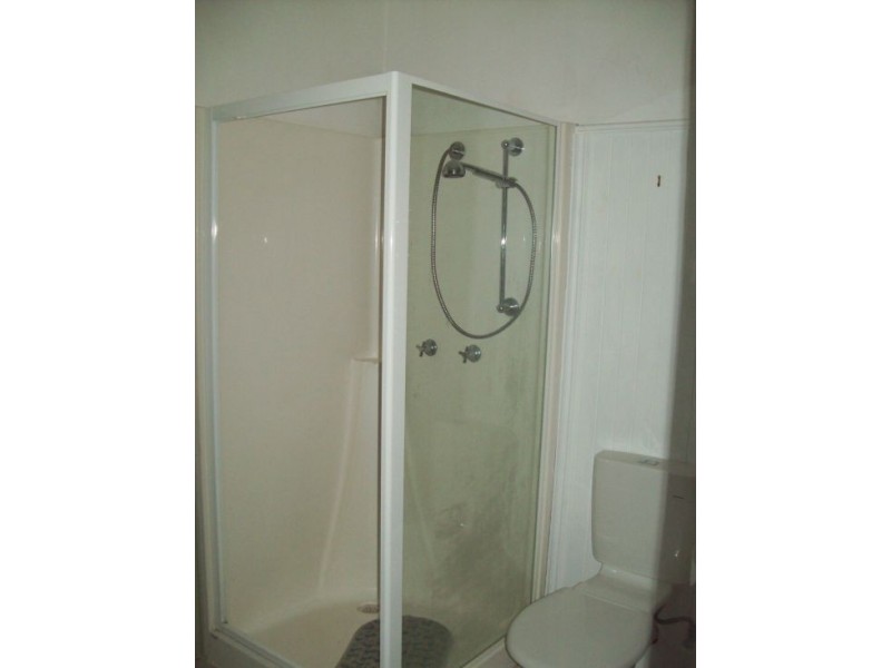 13 Dwyer Street, Beachmere QLD 4510