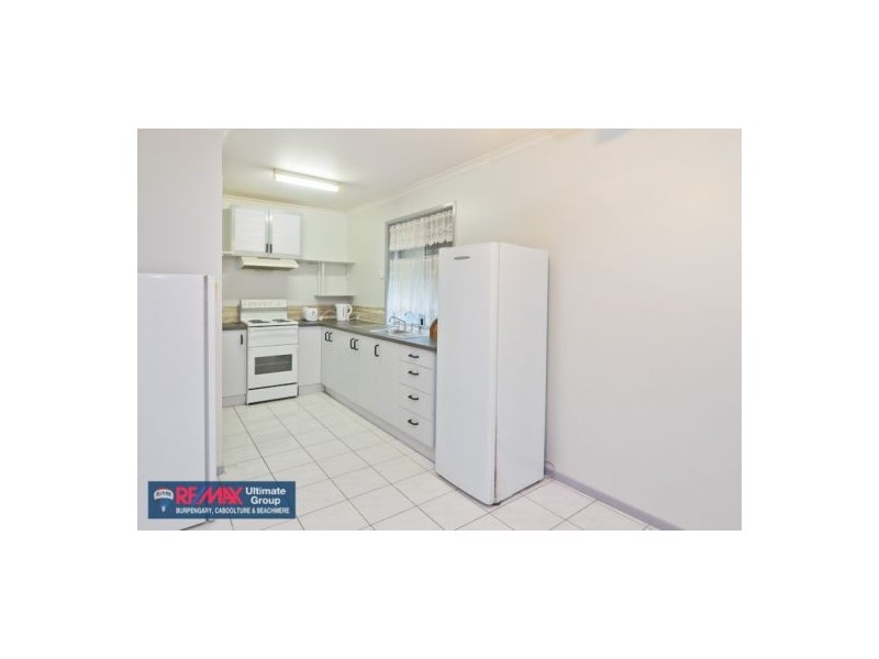17 Gibson Street, Beachmere QLD 4510