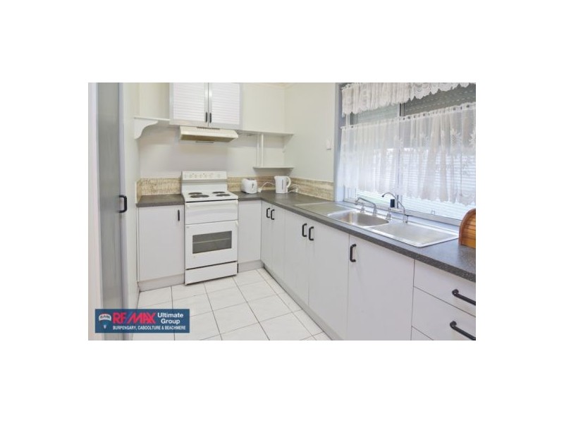 17 Gibson Street, Beachmere QLD 4510