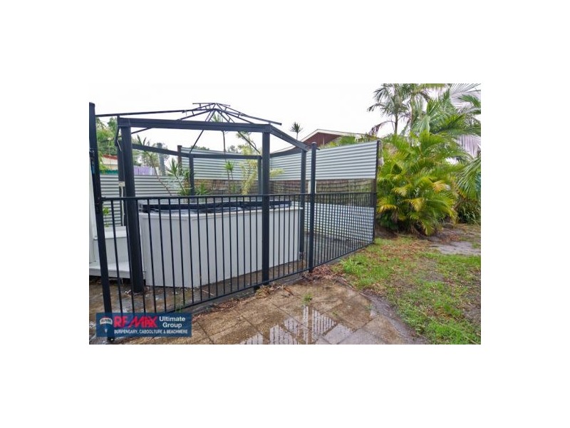 17 Gibson Street, Beachmere QLD 4510