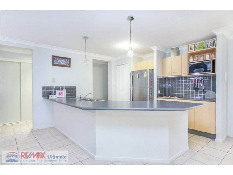 17 Maurice Avenue, Morayfield QLD 4506