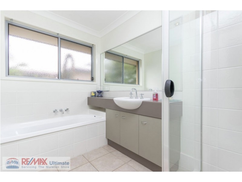 17 Maurice Avenue, Morayfield QLD 4506