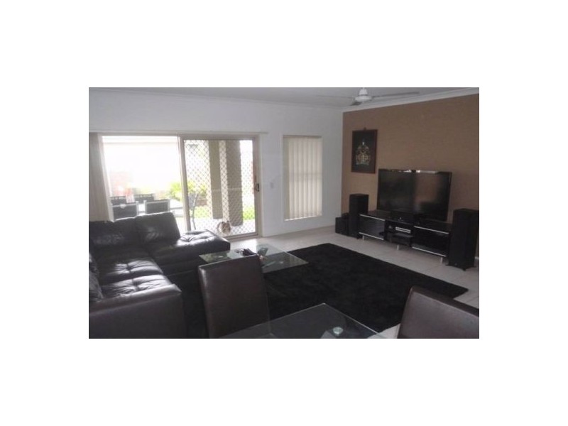 9 Freeman Street, North Lakes QLD 4509