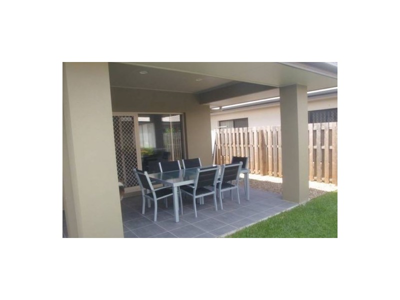 9 Freeman Street, North Lakes QLD 4509