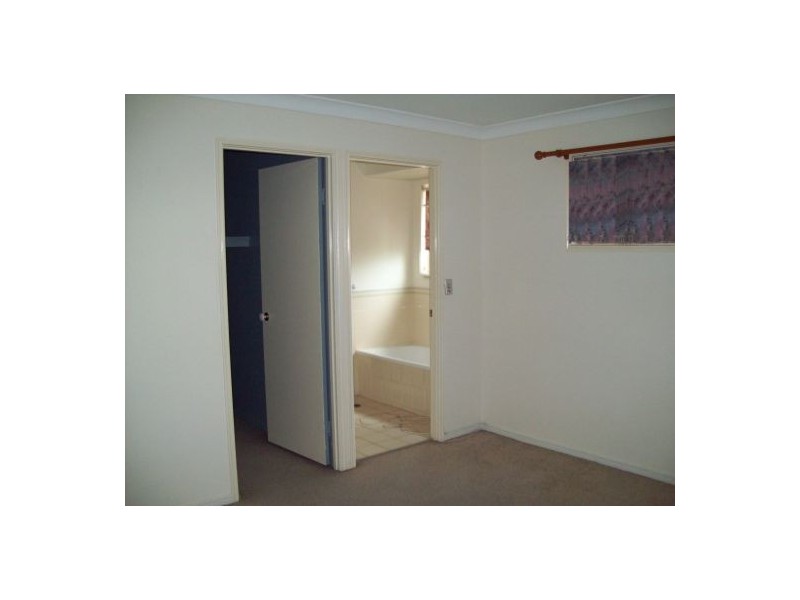 8 Waterlilly Court, Caboolture QLD 4510