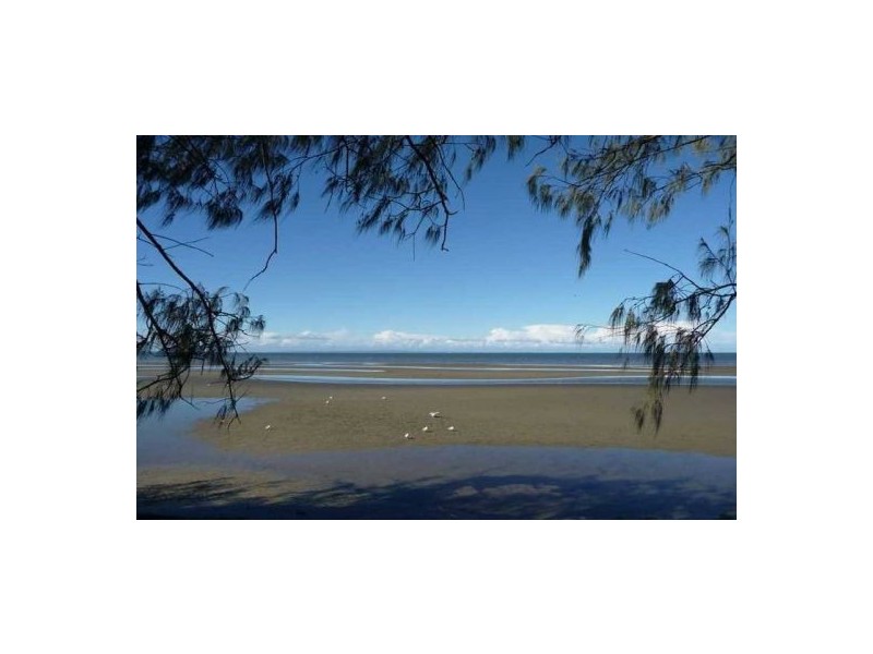 1/81 Biggs Ave, Beachmere QLD 4510