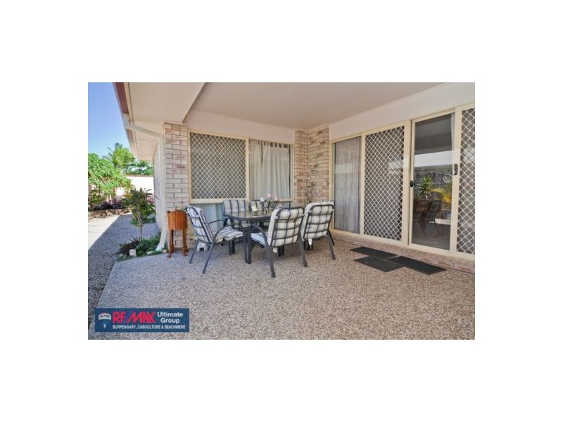 6 Weeroona Ave, Beachmere QLD 4510