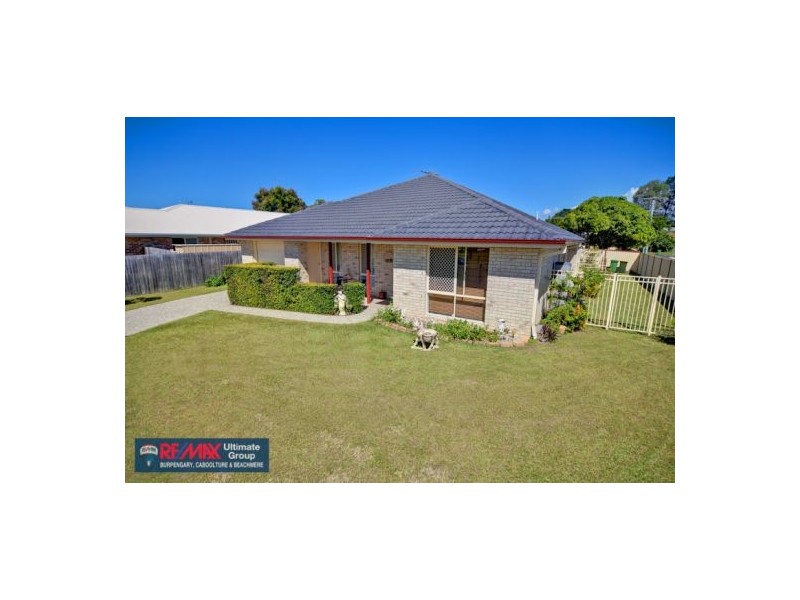 6 Weeroona Ave, Beachmere QLD 4510