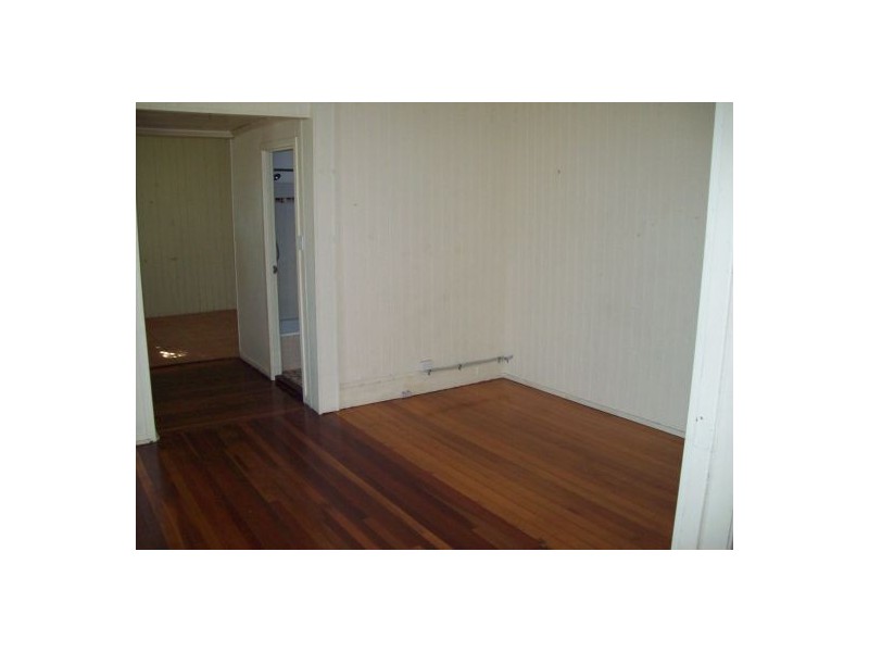 1 Elizabeth Street, Beachmere QLD 4510