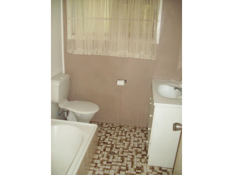 1 Elizabeth Street, Beachmere QLD 4510