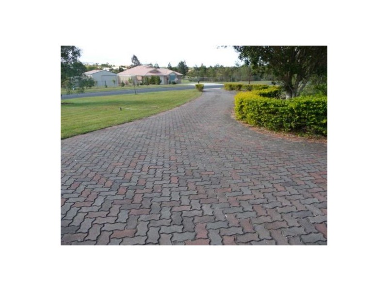 11 Melmor Drive, Elimbah QLD 4516