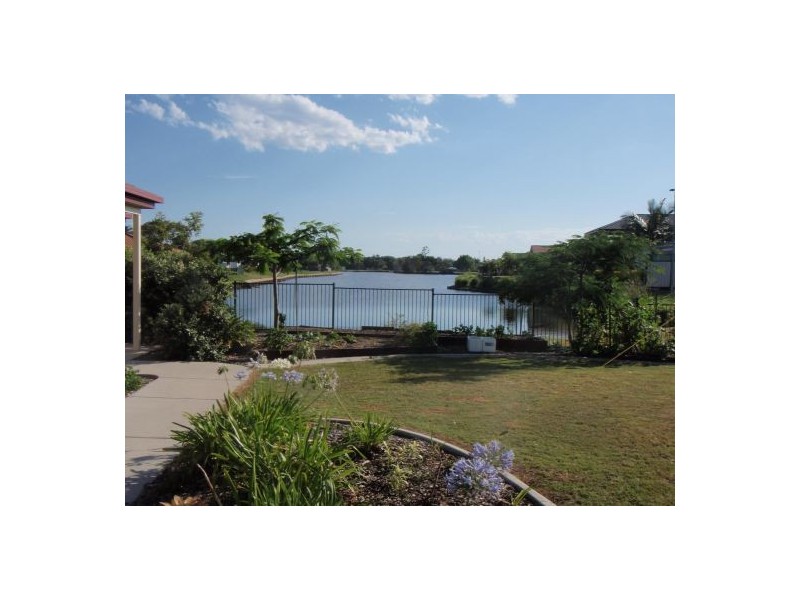 20/56 Biggs Ave, Beachmere QLD 4510