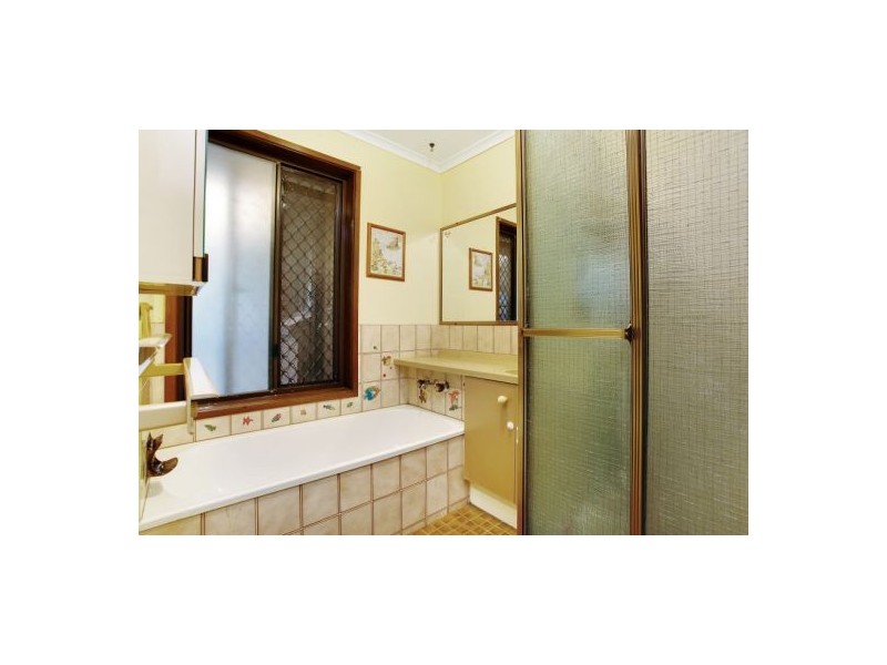 47 Matthew Flinders Dr, Morayfield QLD 4506