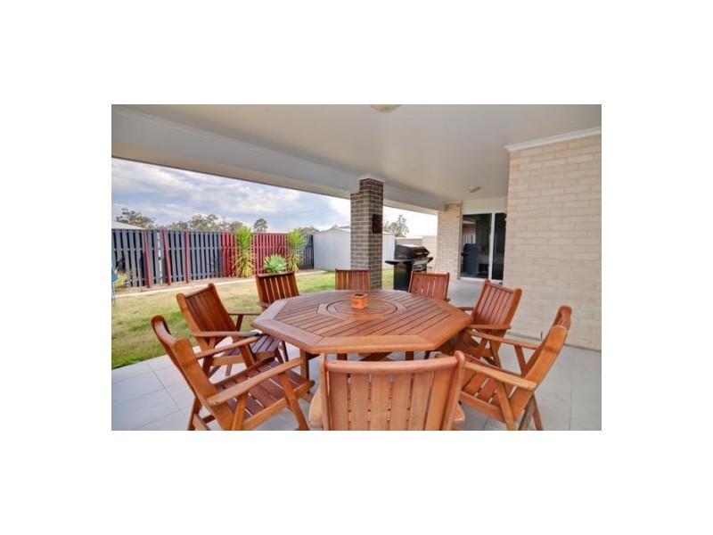 10 Grandview Parade, Griffin QLD 4503
