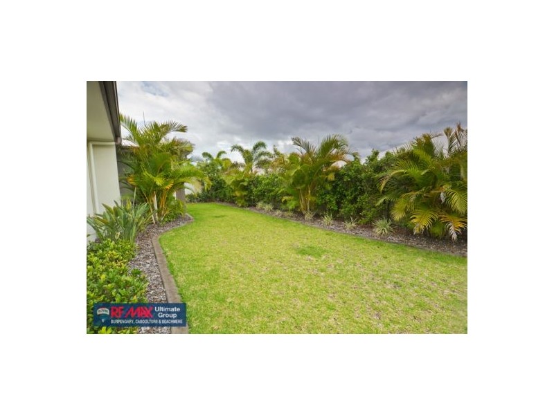 17 Blueberry St, Banksia Beach QLD 4507