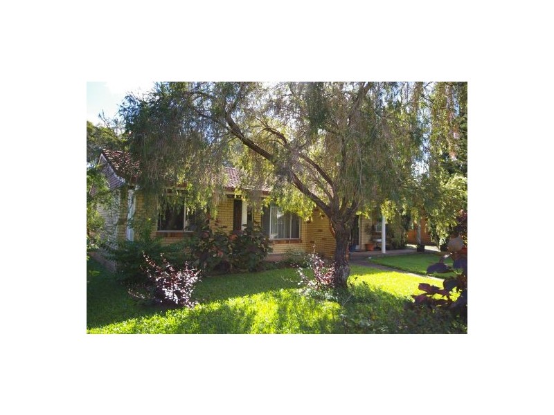 2/62 Coronation Avenue, Beachmere QLD 4510