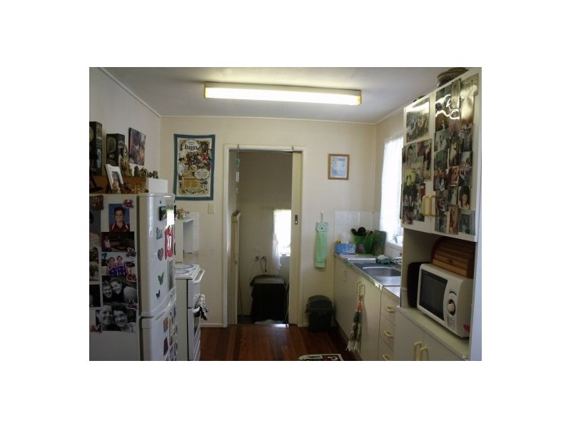 32 Longland Street, Redcliffe QLD 4020