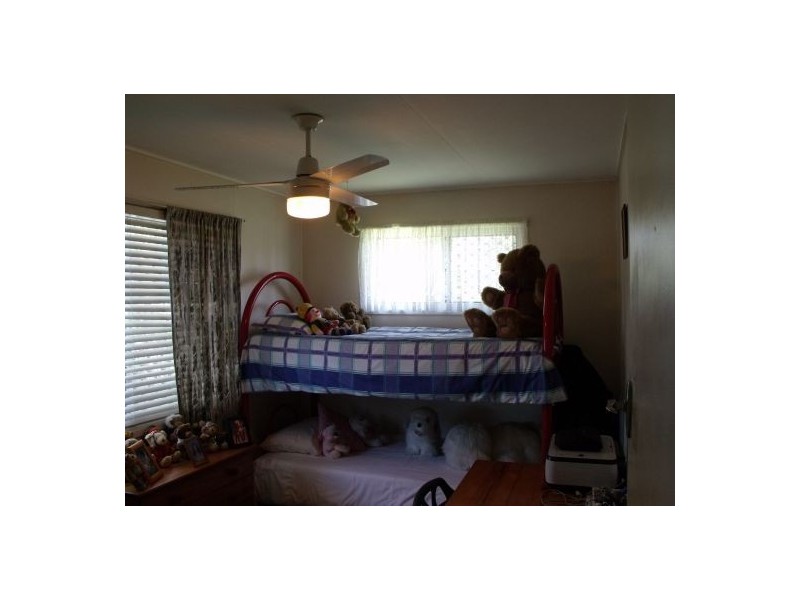 32 Longland Street, Redcliffe QLD 4020