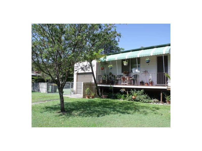 32 Longland Street, Redcliffe QLD 4020