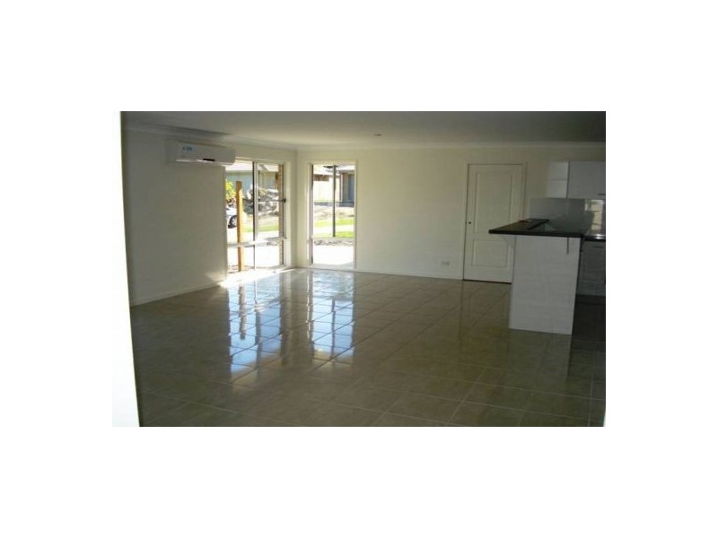 2 Kentia Court, Morayfield QLD 4506