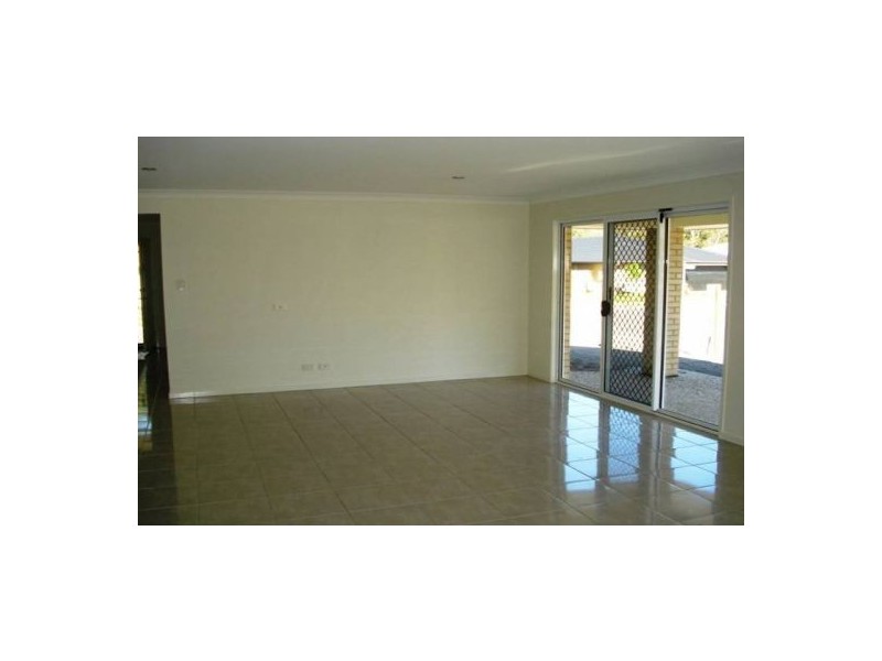 2 Kentia Court, Morayfield QLD 4506