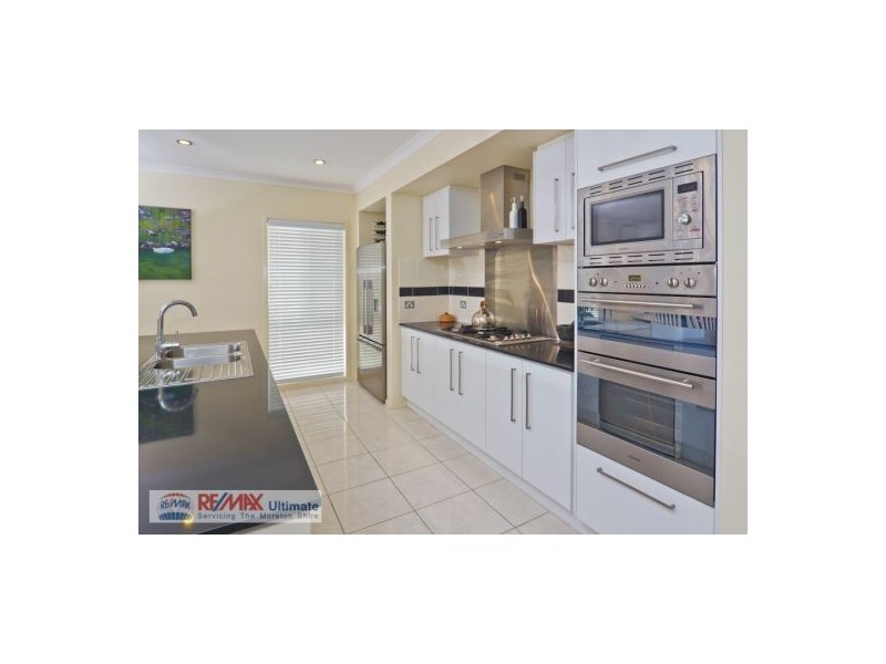 6 Robusta Court, Banksia Beach QLD 4507