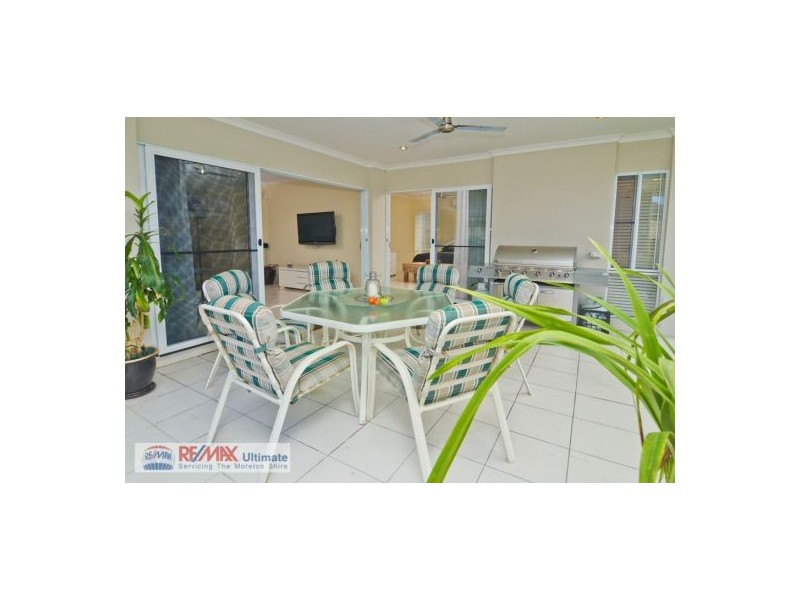 6 Robusta Court, Banksia Beach QLD 4507