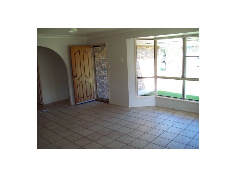 127 Bishop Road, Beachmere QLD 4510