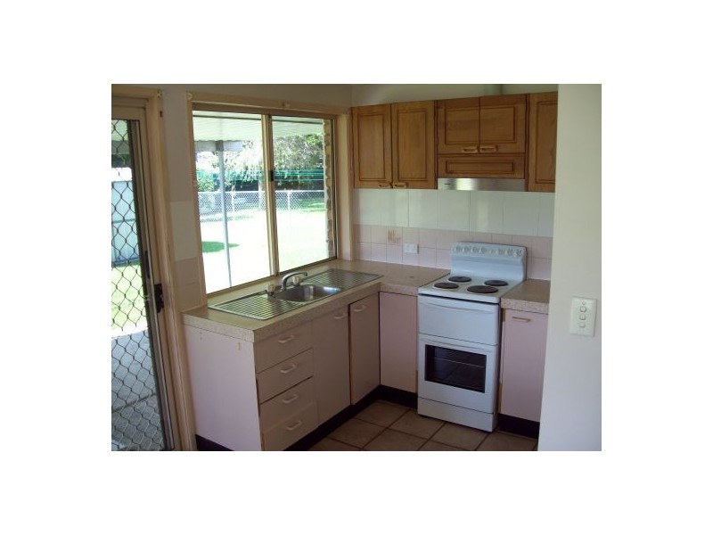 127 Bishop Road, Beachmere QLD 4510