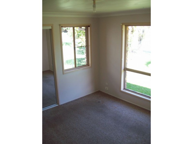 127 Bishop Road, Beachmere QLD 4510