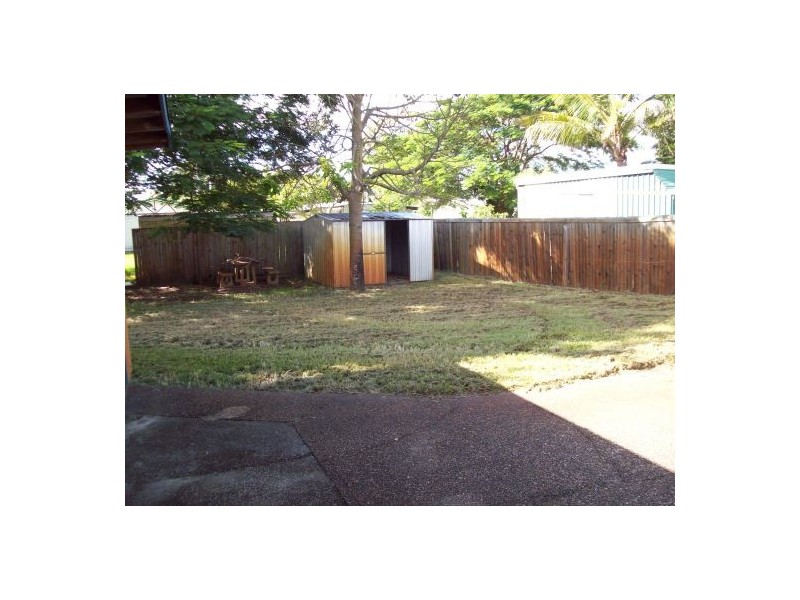 27 Moreton Terrace, Beachmere QLD 4510